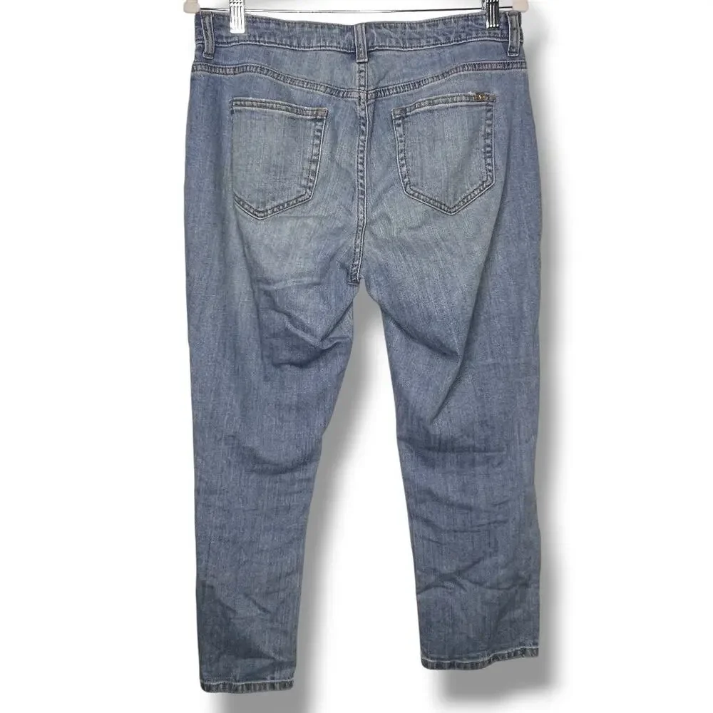 Jennifer Lopez Capri Distressed Light Wash Denim Jeans 10